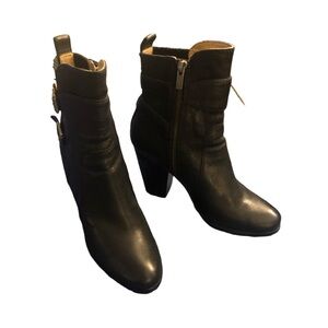 Women’s Black FRYE Ankle Boots Booties Size 8.5 Leather w/ Heels and Buckles!!!